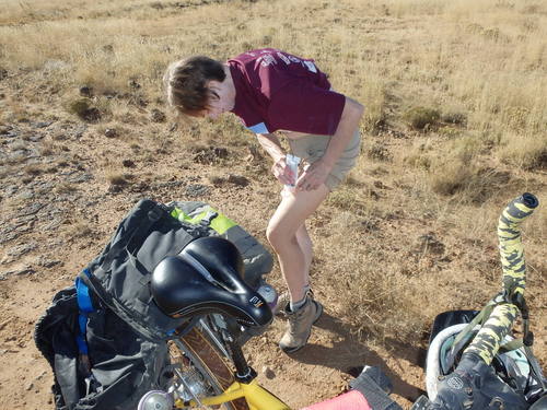 GDMBR: The process of putting on Sunscreen.